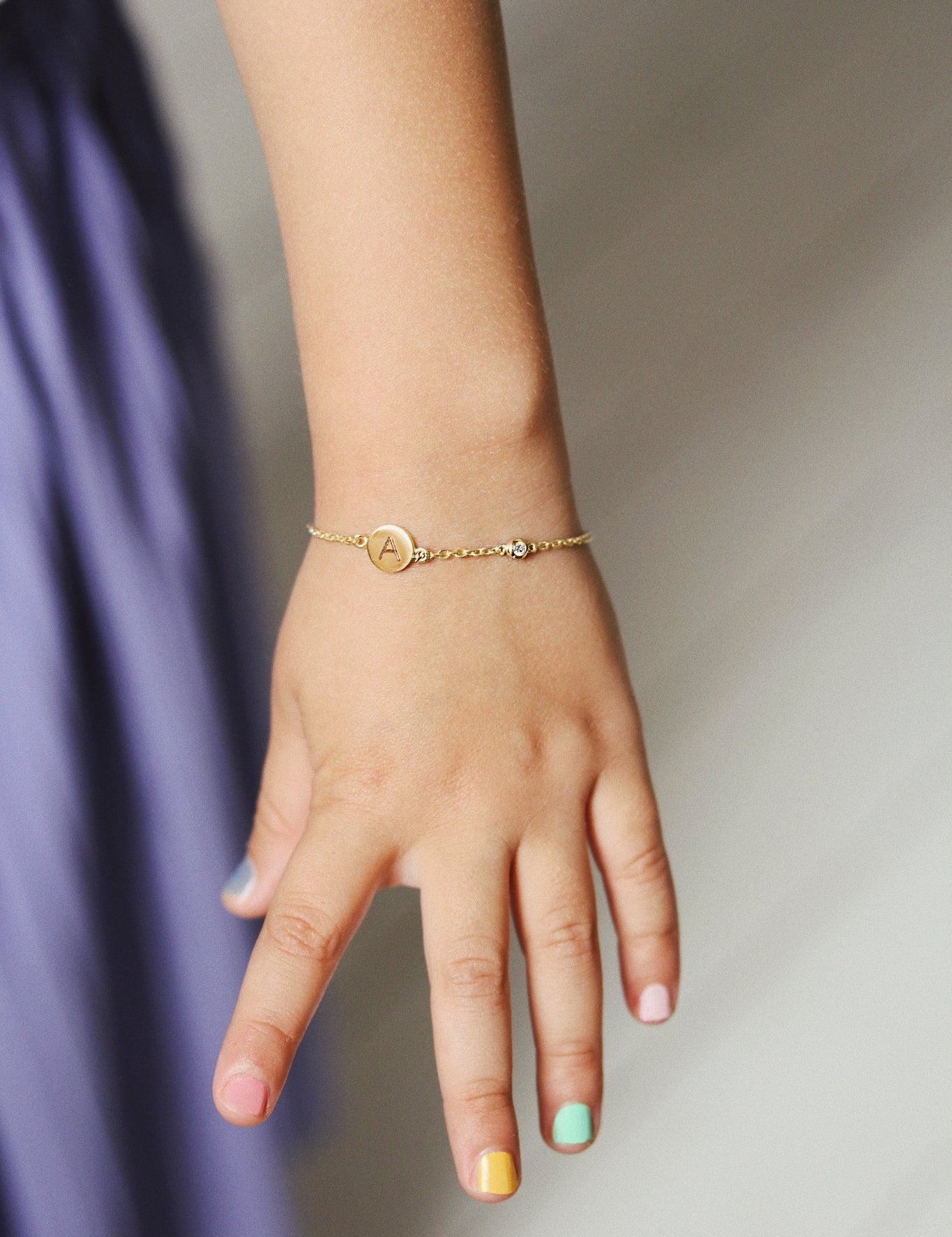 Circle and diamond bracelet petite - Galore jewelry