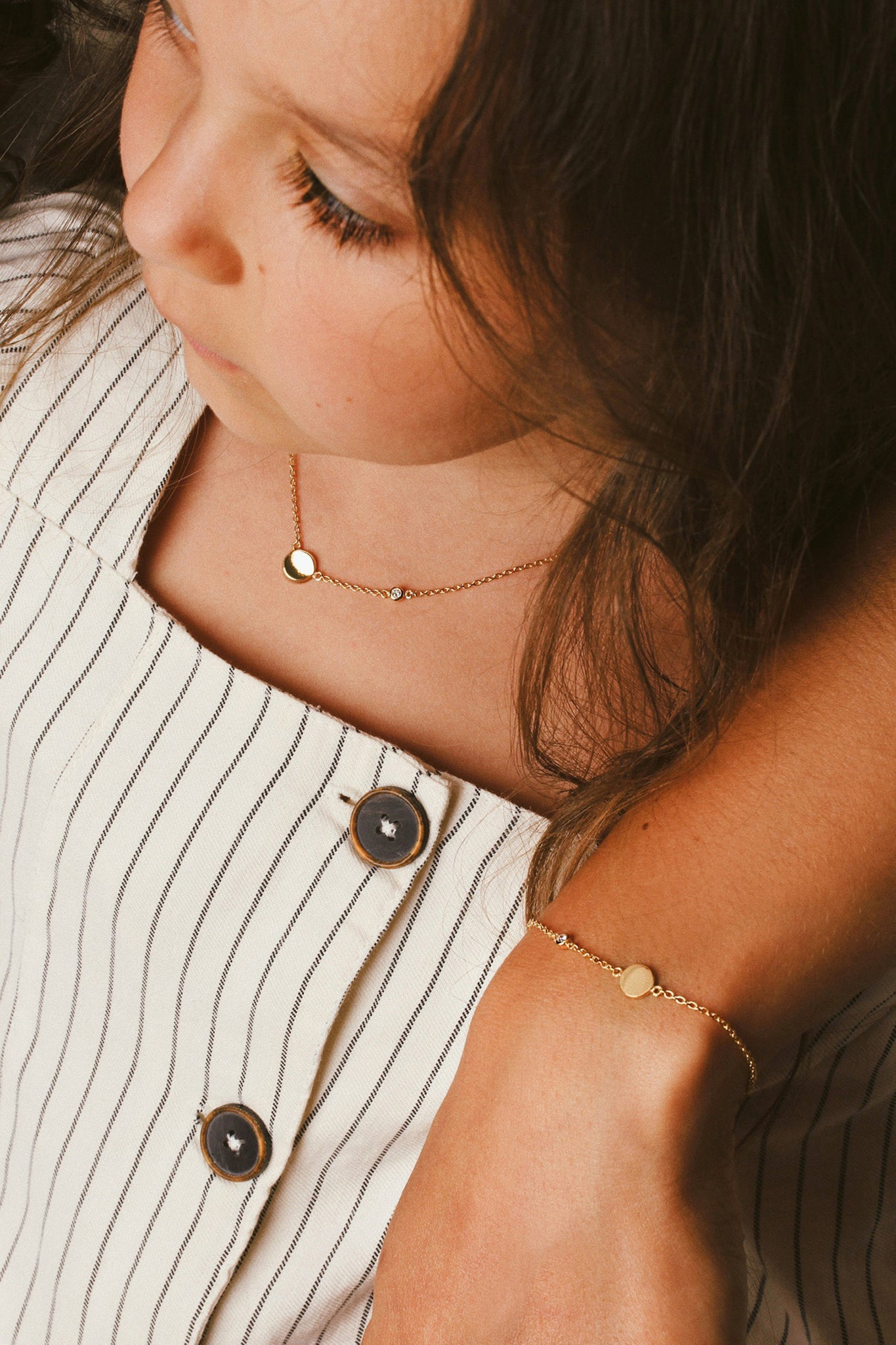 Circle and diamond necklace petite - Galore jewelry