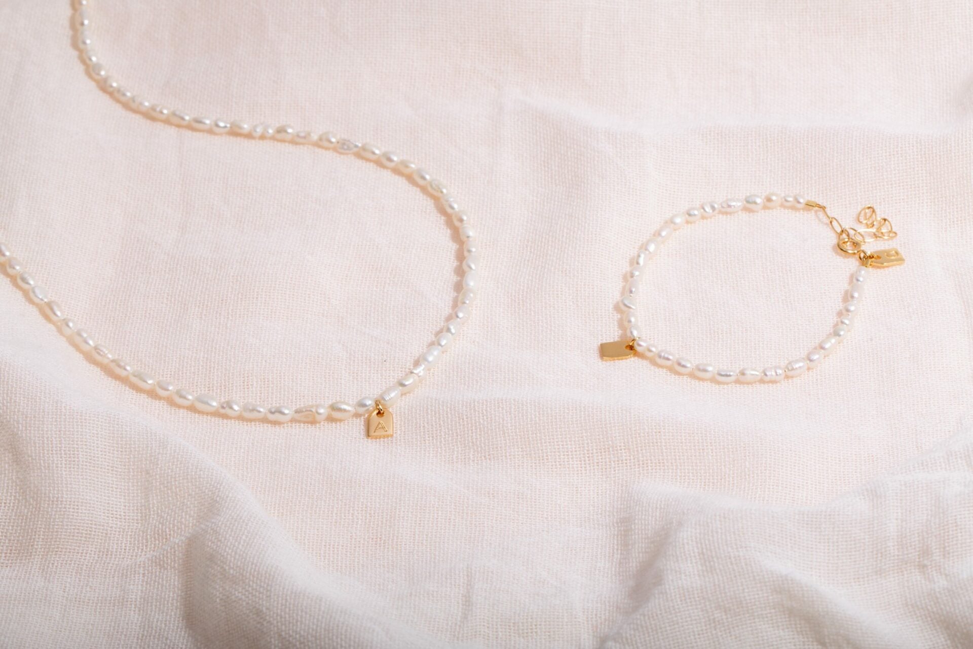 Pearl & Tag bracelet women - Galore jewelry