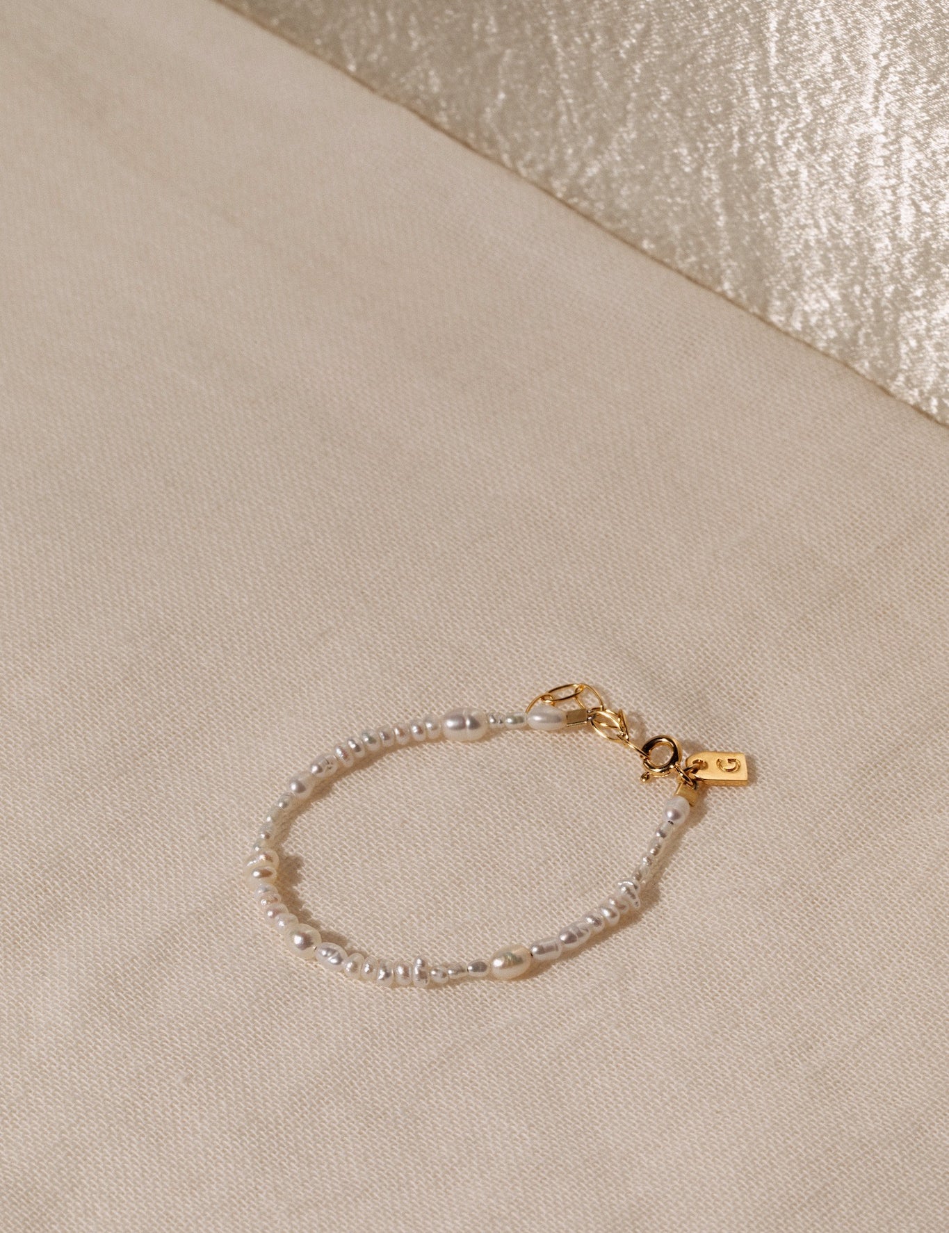 Pearls bracelet baby