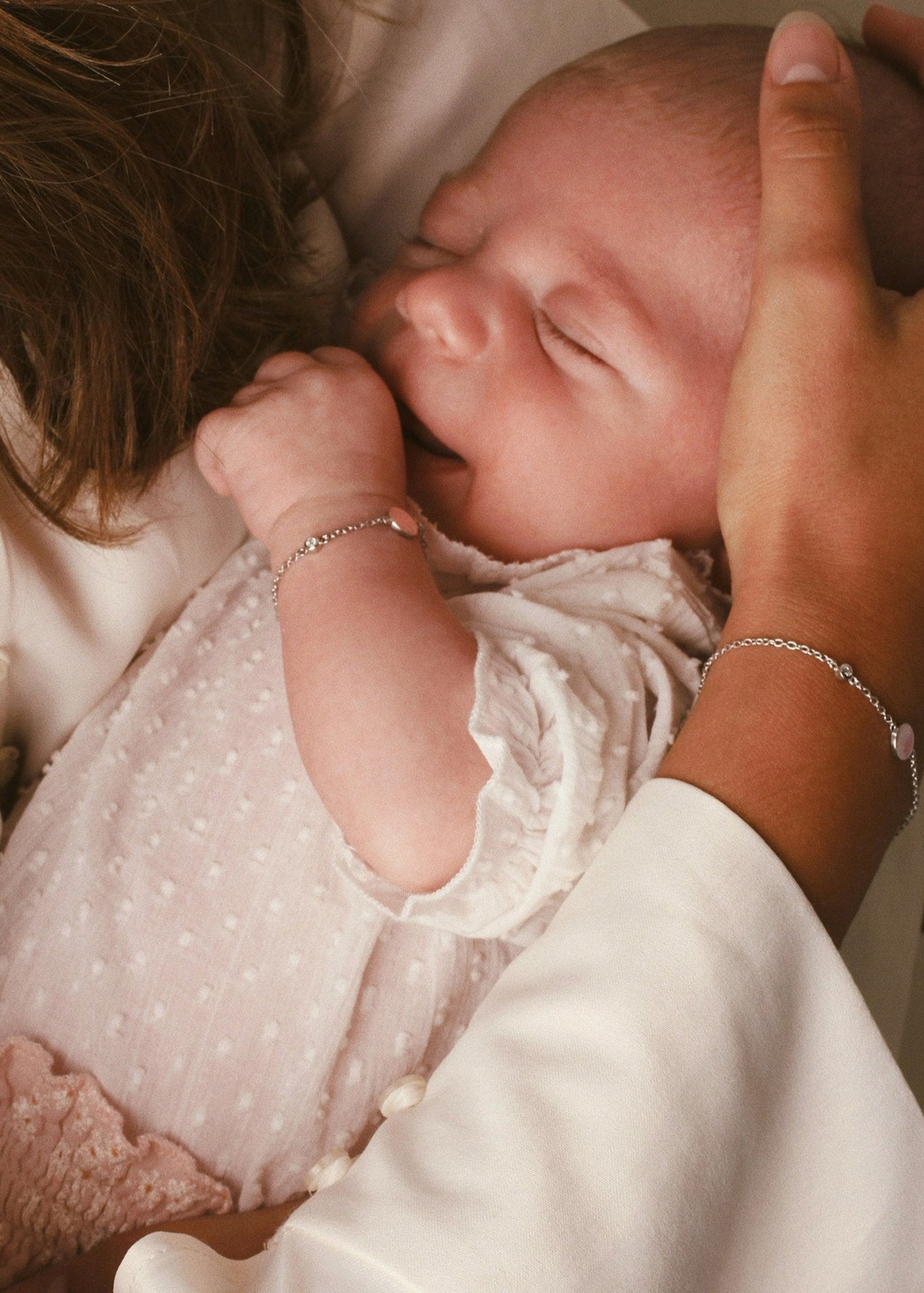 Circle and diamond bracelet baby - Galore jewelry