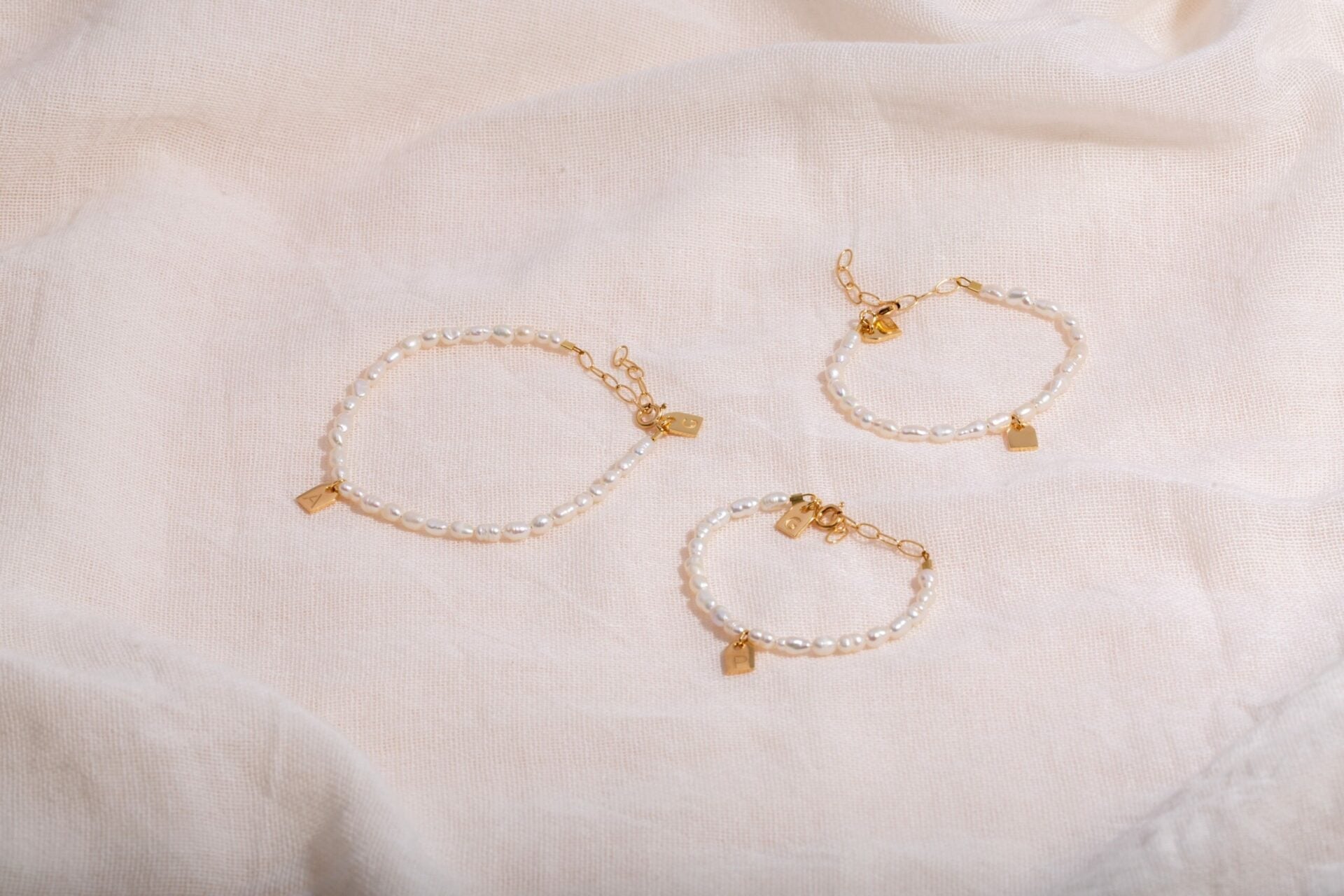 Pearl & Tag bracelet petite - Galore jewelry